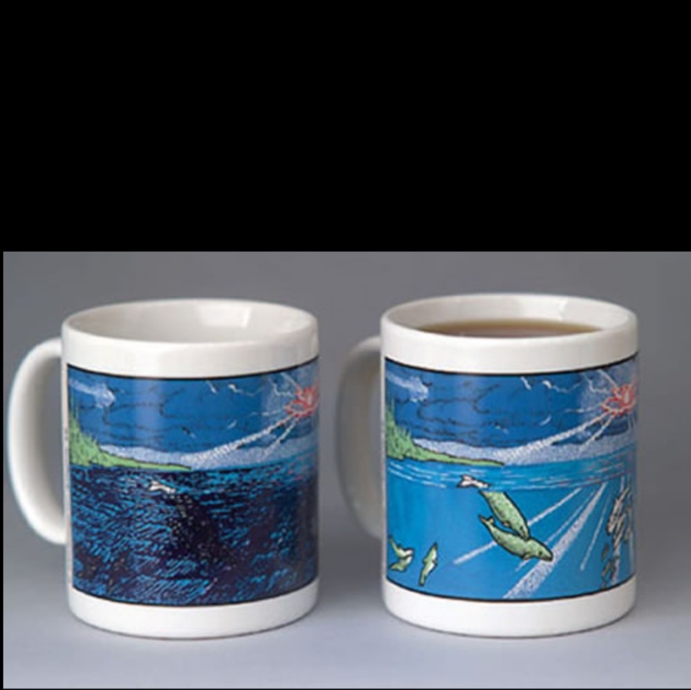 HEAT ACTIVATED PICTURE CHANGING WHALES/DOLPHIN MUG
